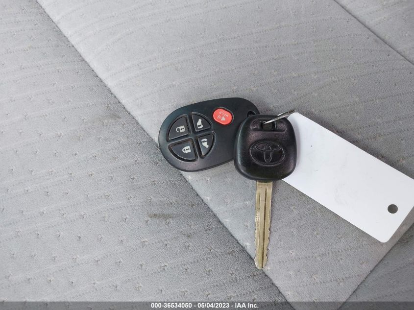 2015 TOYOTA SIENNA LE - 5TDKK3DC9FS618982