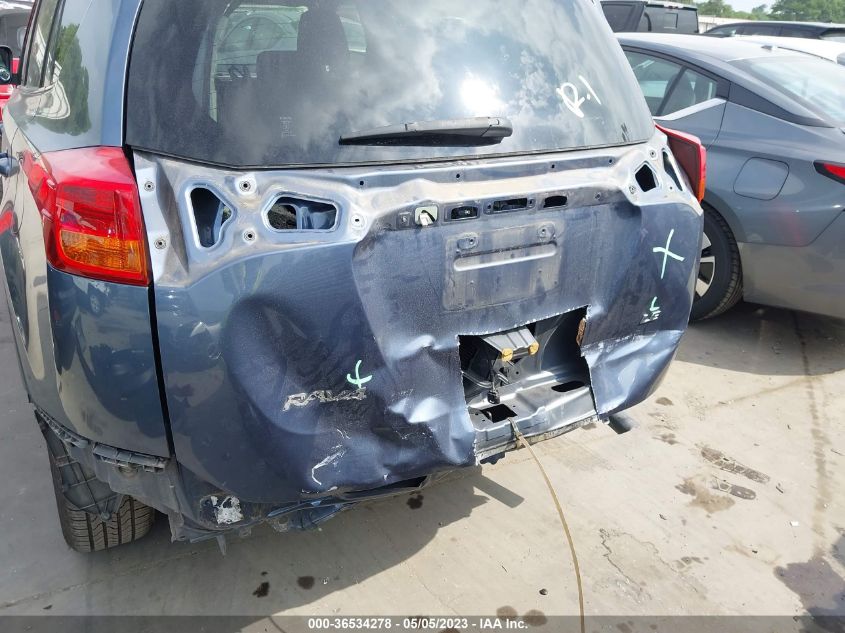2014 TOYOTA RAV4 LE - JTMZFREV0ED034339
