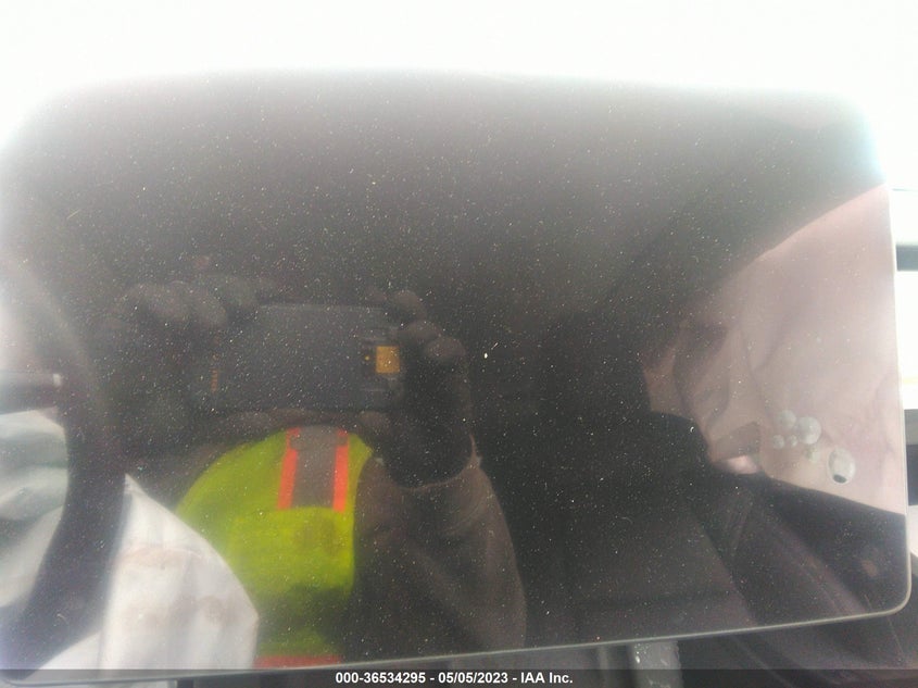 VIN 7SAYGDEE1PF609834 2023 TESLA MODEL Y LONG RANGE