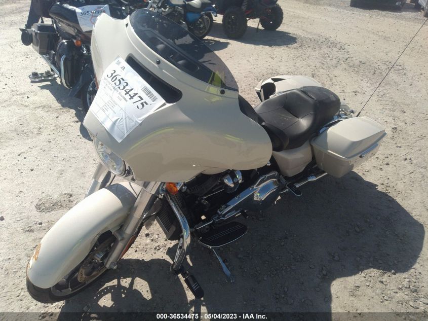 2022 HARLEY-DAVIDSON FLHX - 1HD1KBC16NB619131