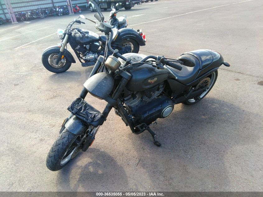 2014 VICTORY MOTORCYCLES HAMMER 8-BALL 5VPHA36N7E3027689