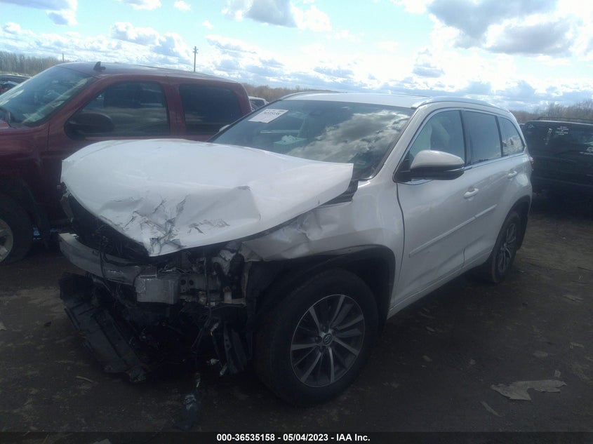 VIN 5TDJZRFH8HS519172 2017 TOYOTA HIGHLANDER XLE/SE