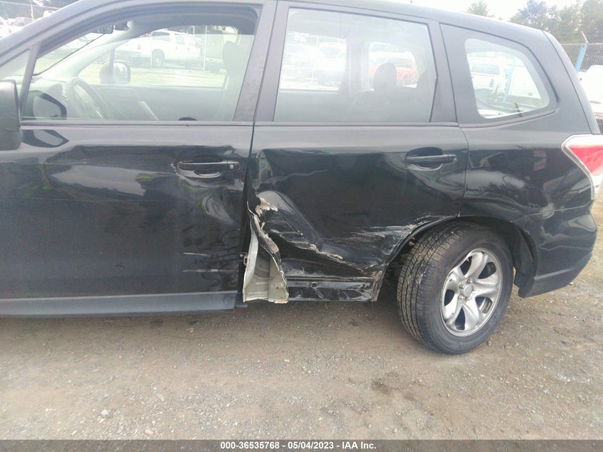 VIN JF2SJAAC7HG493961 2017 SUBARU FORESTER