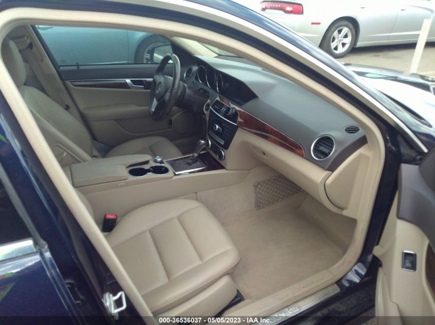 2014 MERCEDES-BENZ C 300 SPORT 4MATIC/LUXURY 4MATIC WDDGF8AB3ER316707