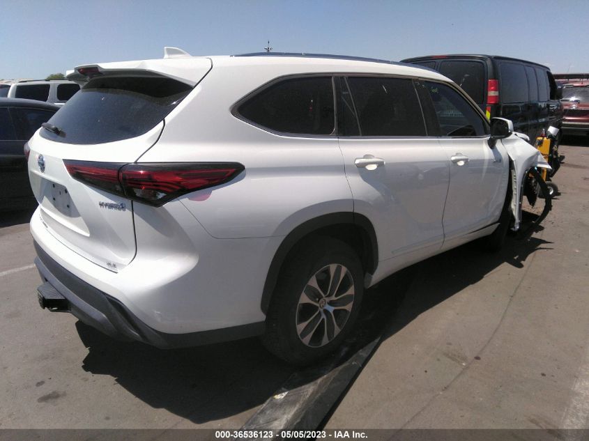 2020 TOYOTA HIGHLANDER HYBRID XLE - 5TDHARAH5LS500875