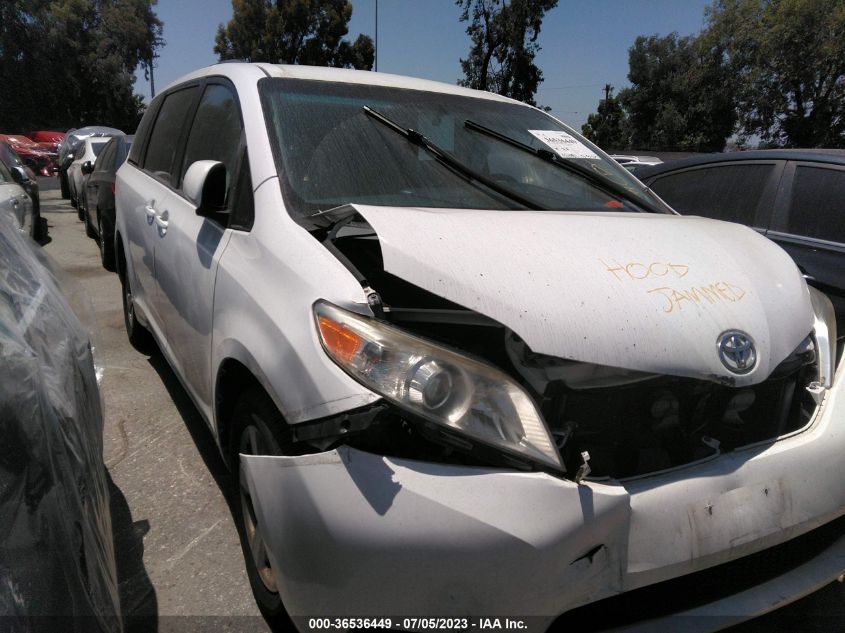 2015 TOYOTA SIENNA LE - 5TDKK3DC4FS639870