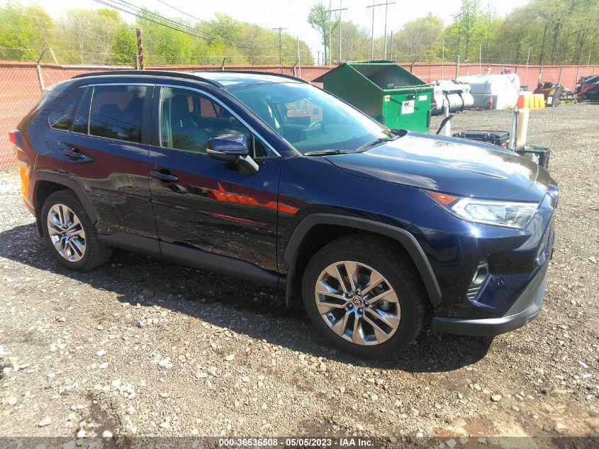 2020 TOYOTA RAV4 XLE PREMIUM - JTMA1RFV2LD056883