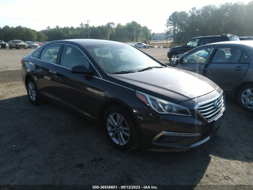 2015 HYUNDAI SONATA 2.4L SE - 5NPE24AF0FH135307