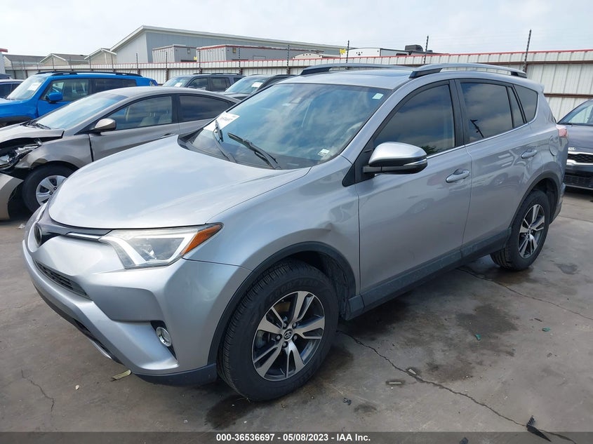 VIN JTMWFREV6JD111695 2018 TOYOTA RAV4 XLE/ADVENTURE