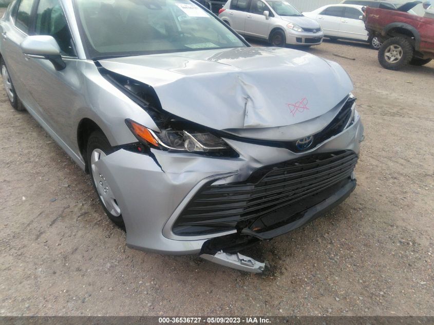 2022 TOYOTA CAMRY HYBRID LE - 4T1C31AK1NU581966