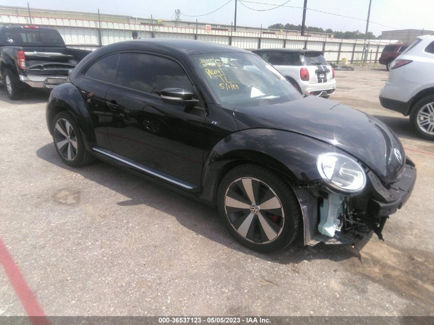2014 VOLKSWAGEN BEETLE COUPE 2.0T TURBO R-LINE - 3VWVS7AT3EM661928