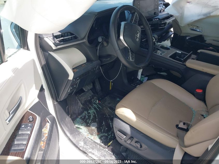 2021 TOYOTA SIENNA XLE - 5TDYRKEC6MS054686