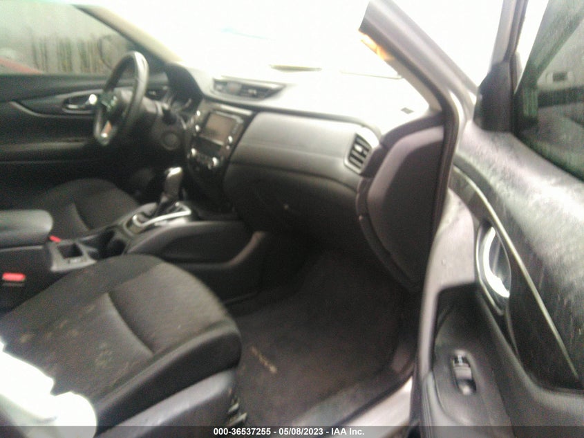VIN KNMAT2MVXJP559397 2018 NISSAN ROGUE SV