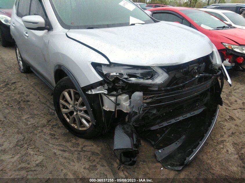 VIN KNMAT2MVXJP559397 2018 NISSAN ROGUE SV