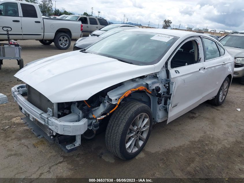 2018 FORD FUSION ENERGI SE - 3FA6P0PU0JR110293