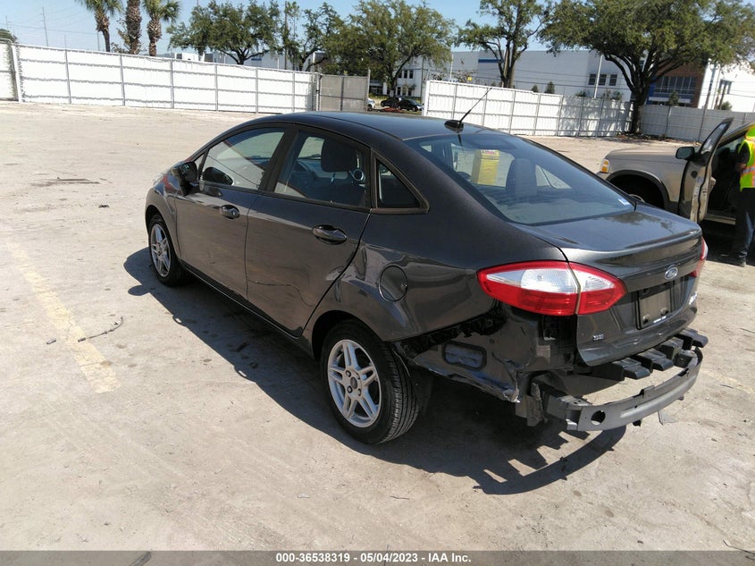 VIN 3FADP4BJ9JM112679 2018 FORD FIESTA SE