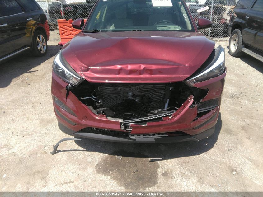 2017 HYUNDAI TUCSON SE - KM8J23A41HU475884
