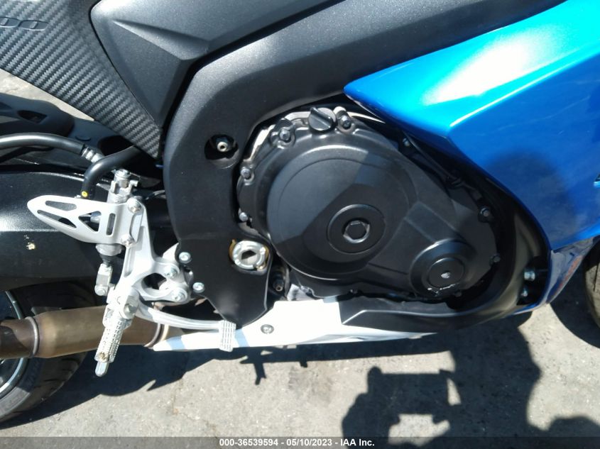 2014 SUZUKI GSX-R1000 JS1GT78A5E2100631