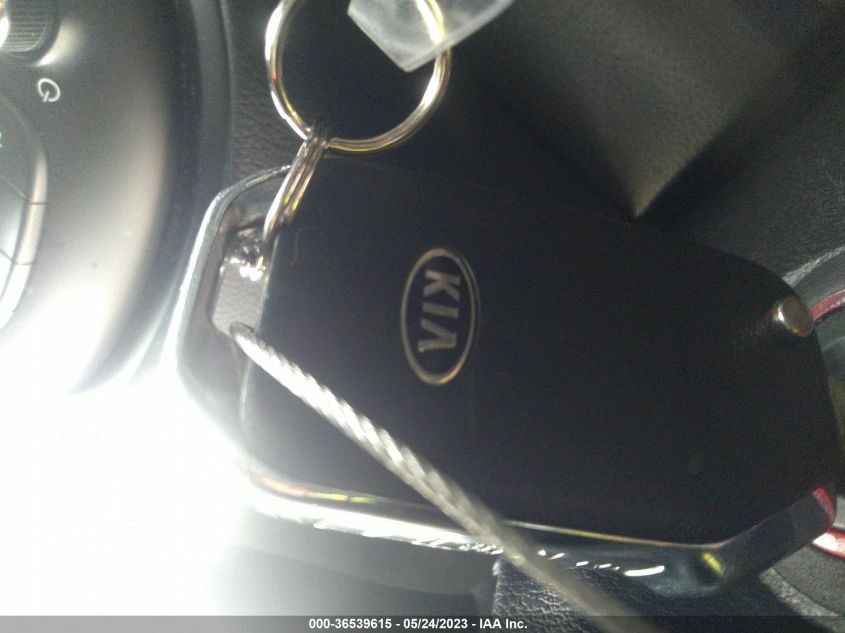 2020 KIA SOUL S - KNDJ23AU6L7700876