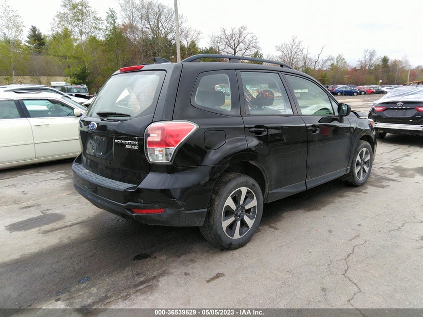 VIN JF2SJABC1HH547957 2017 SUBARU FORESTER