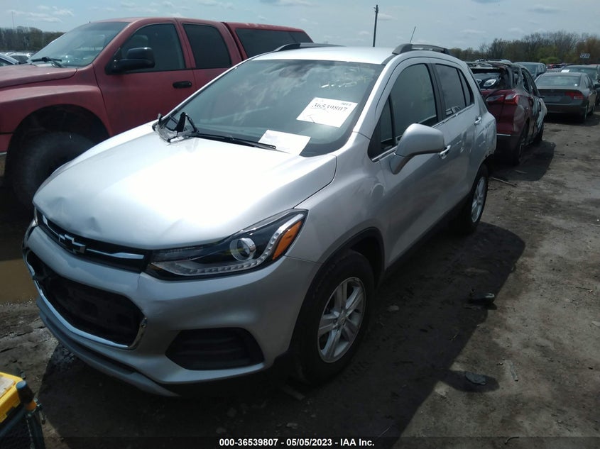 VIN KL7CJLSB3LB015687 2020 CHEVROLET TRAX LT