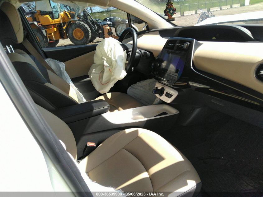 2016 TOYOTA PRIUS FOUR - JTDKARFU1G3001784