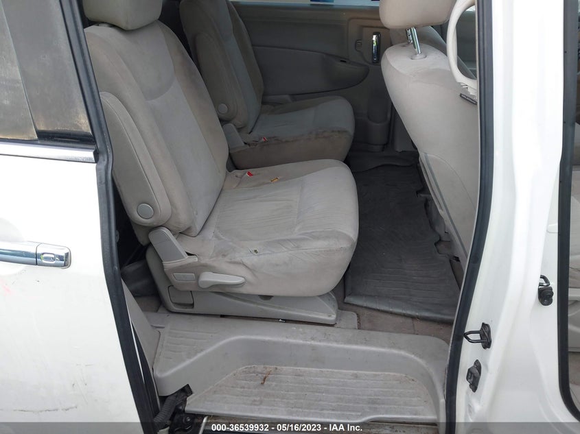VIN JN8AE2KP4H9166822 2017 NISSAN QUEST SV