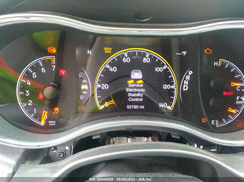 VIN 1C4RJFBG2JC433045 2018 JEEP GRAND CHEROKEE LIMITED