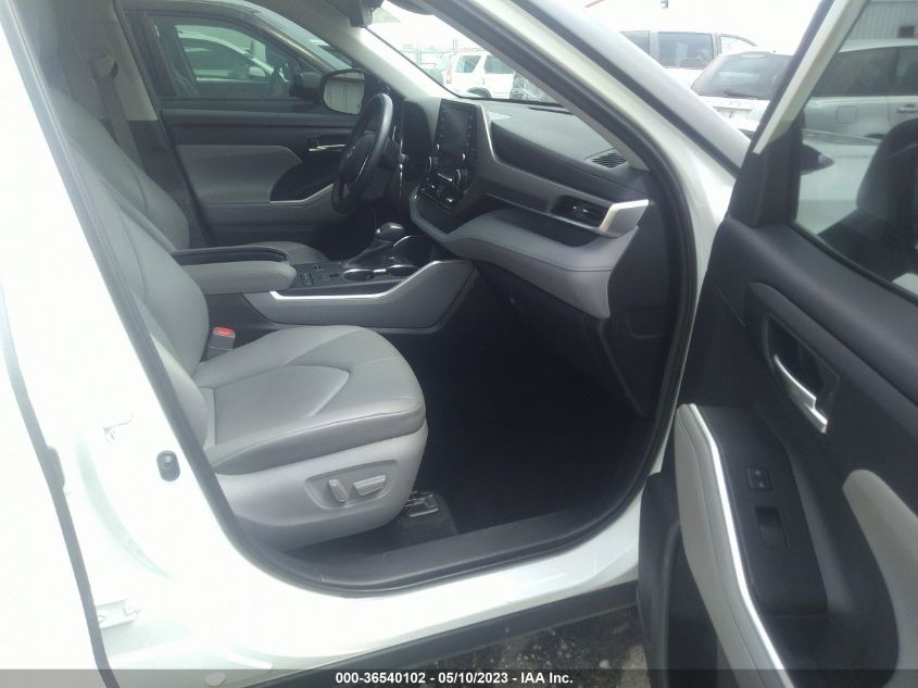 2020 TOYOTA HIGHLANDER XLE - 5TDGZRAH4LS011873
