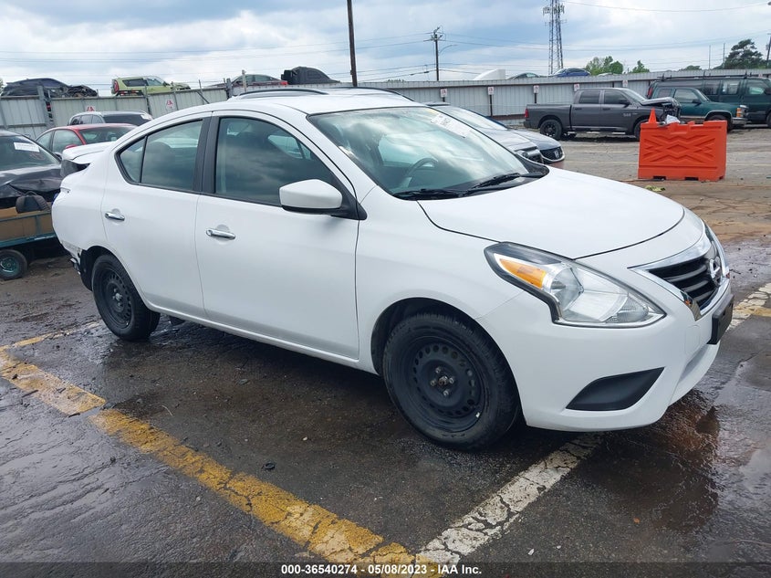 NISSAN VERSA SEDAN SV 2018