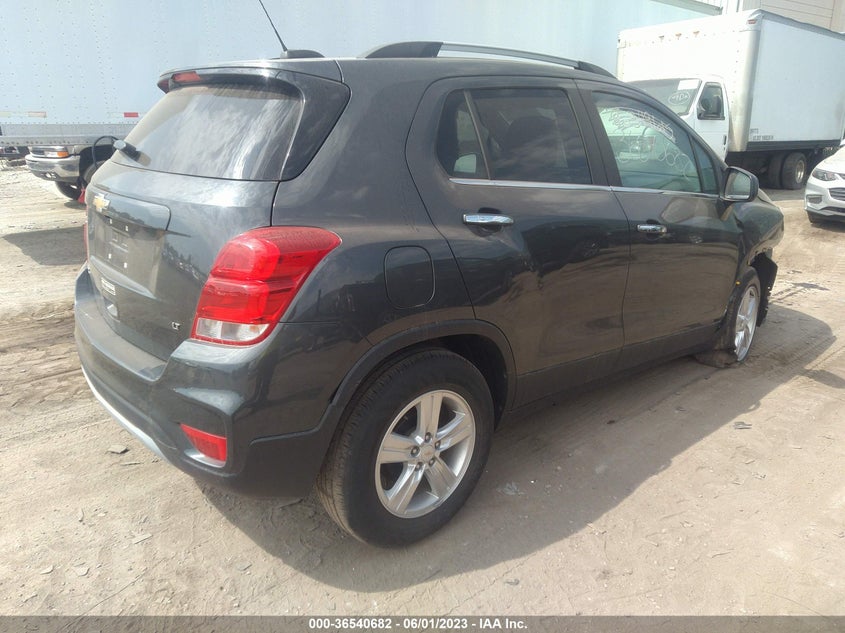 VIN KL7CJLSB2JB665687 2018 CHEVROLET TRAX LT