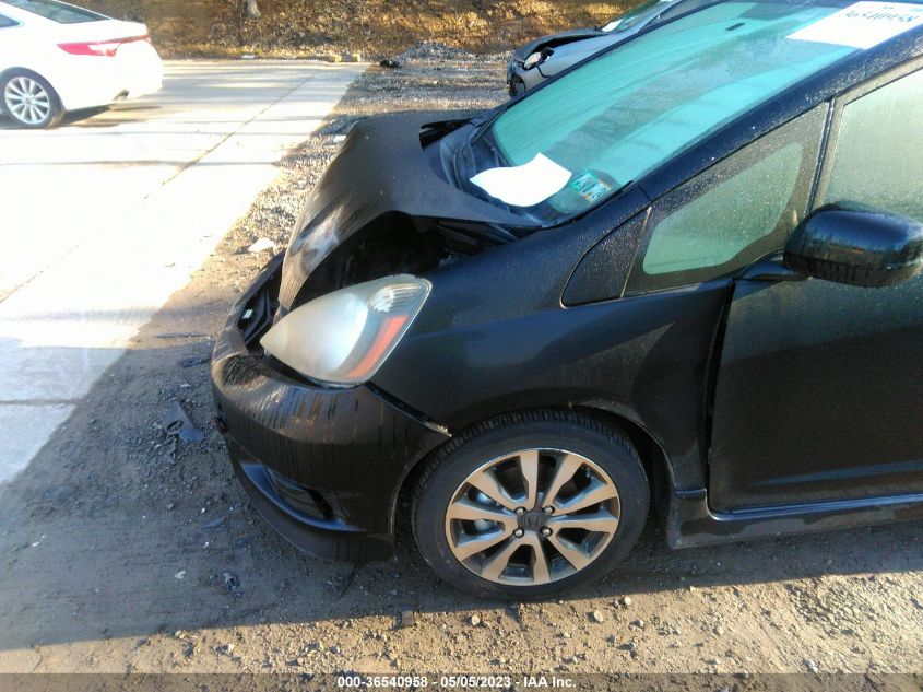 2013 HONDA FIT SPORT - JHMGE8H56DC030525