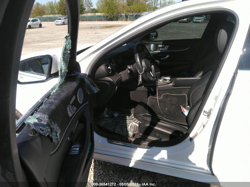2019 MERCEDES-BENZ E-CLASS E 300 - WDDZF4KB1KA537989