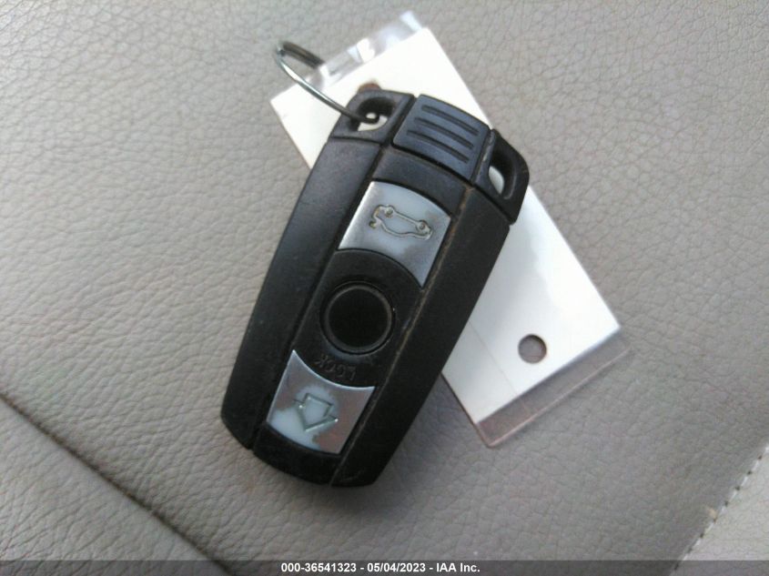 2013 BMW 1 SERIES 128I WBAUP7C56DVP25606