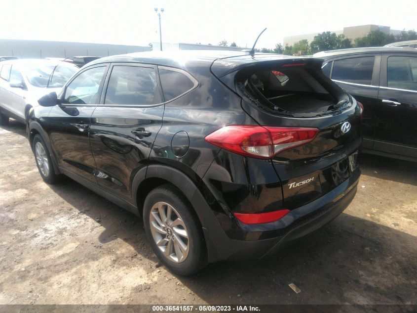 2017 HYUNDAI TUCSON SE - KM8J23A43HU328496