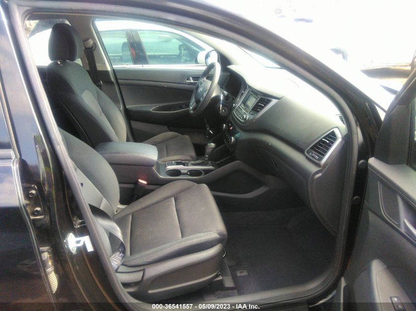 2017 HYUNDAI TUCSON SE - KM8J23A43HU328496