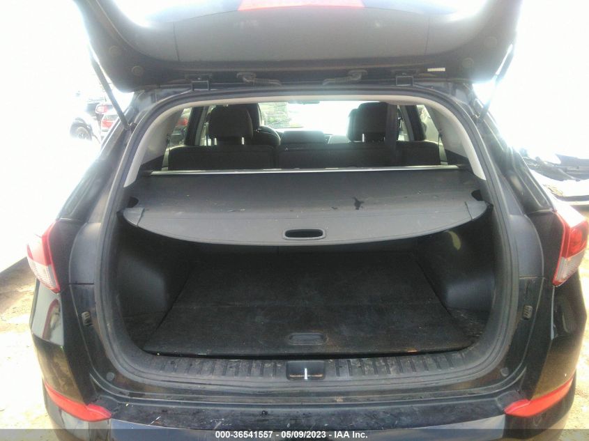 2017 HYUNDAI TUCSON SE - KM8J23A43HU328496