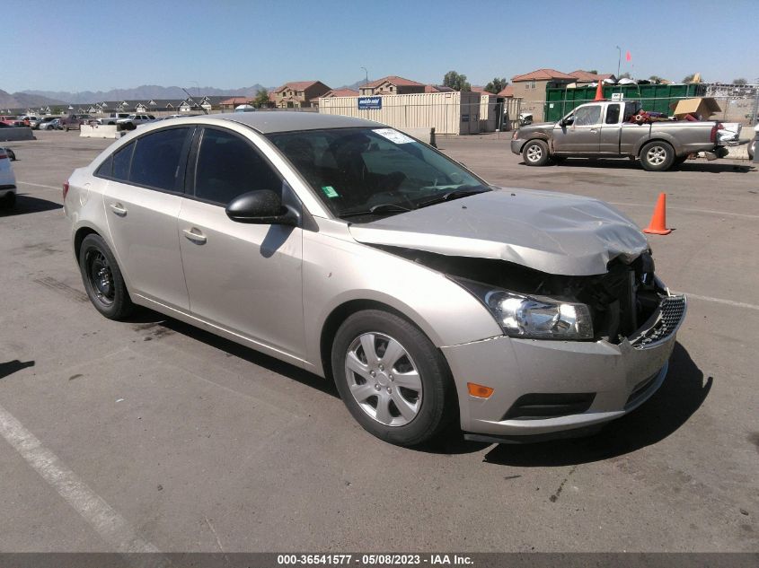 Lot #2544994290 2014 CHEVROLET CRUZE LS AUTO salvage car