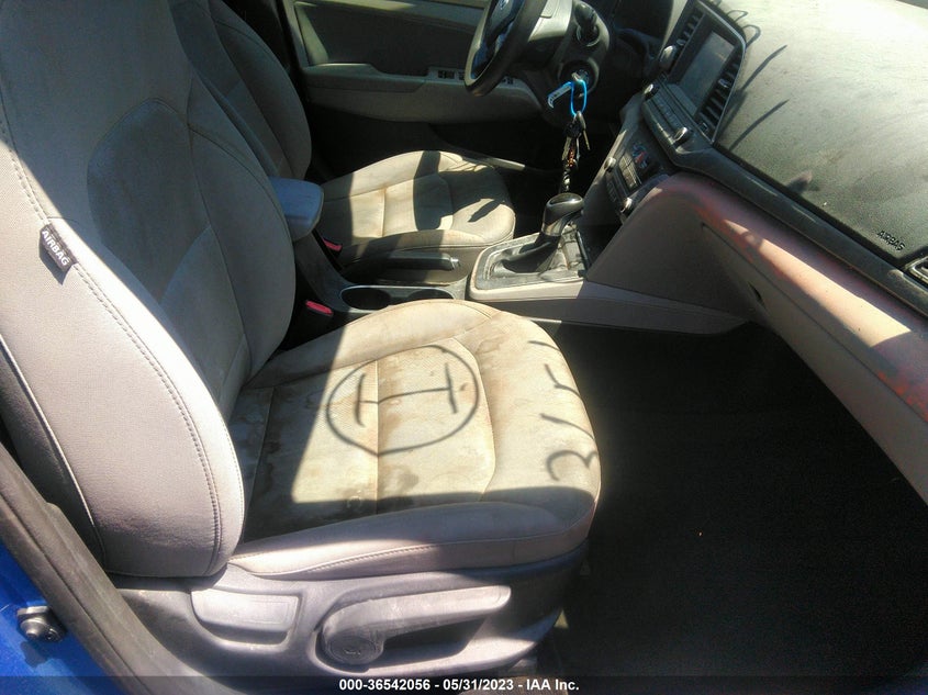 VIN 5NPD84LF6HH212806 2017 HYUNDAI ELANTRA SE