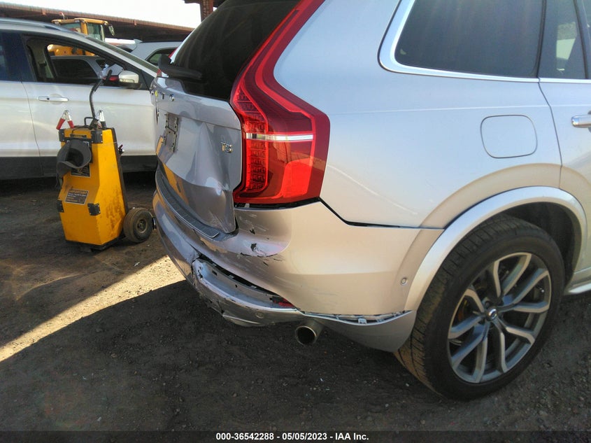 VIN YV4102CKXK1503106 2019 VOLVO XC90 MOMENTUM