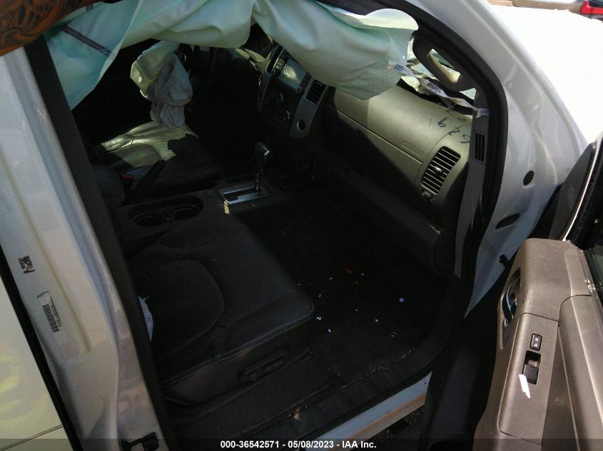 2015 NISSAN FRONTIER PRO-4X - 1N6AD0EV7FN713628
