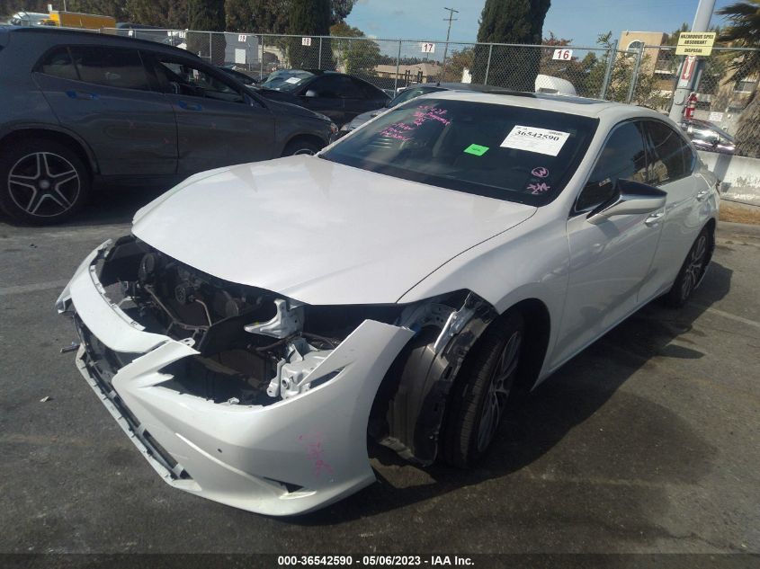 2019 LEXUS ES ES 300H - JTHB21B14K2025178