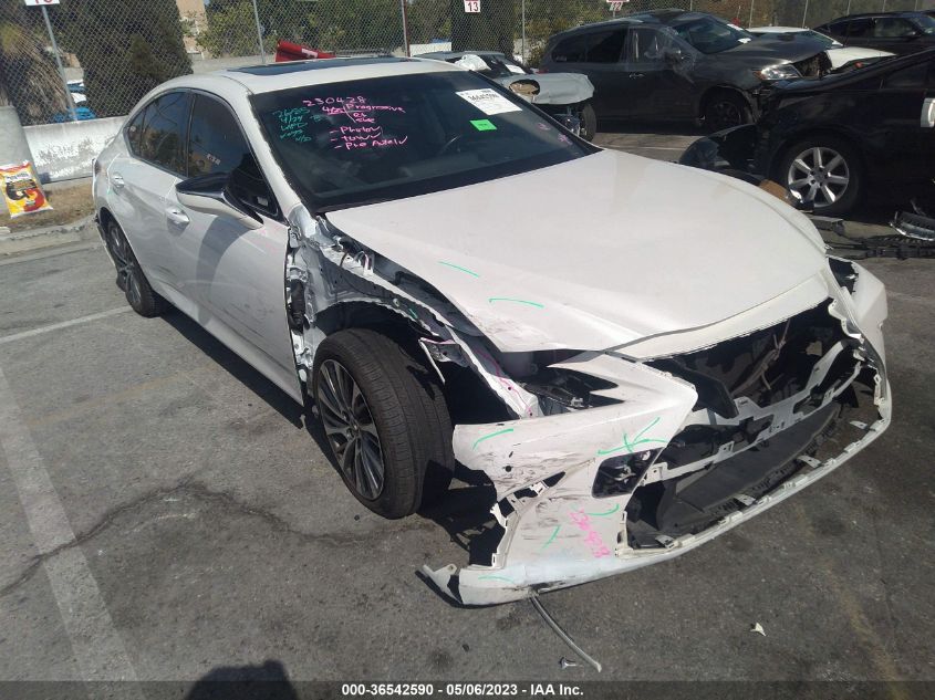2019 LEXUS ES ES 300H - JTHB21B14K2025178