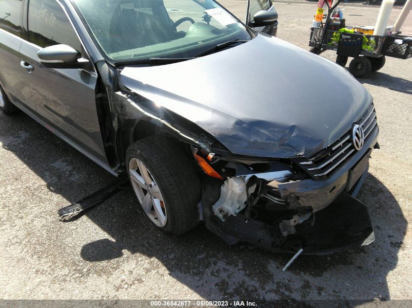 2013 VOLKSWAGEN PASSAT TDI SE W/SUNROOF - 1VWBN7A39DC069055