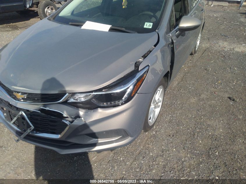 2018 CHEVROLET CRUZE LT - 1G1BE5SM7J7228571