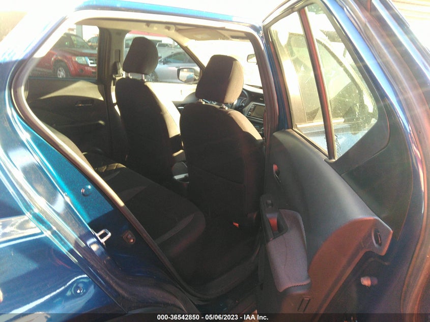 VIN 3N1CP5CU7KL564421 2019 NISSAN KICKS SV