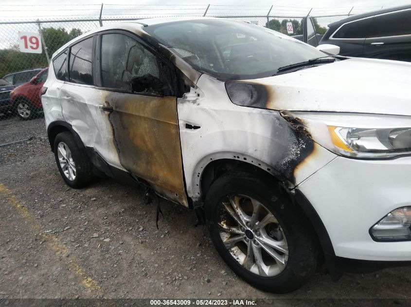 2019 FORD ESCAPE SE - 1FMCU9GD4KUC18402