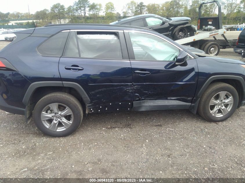 2022 TOYOTA RAV4 XLE - 2T3P1RFV5NW288247