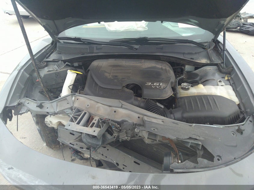 VIN 2C3CDXBG5JH196233 2018 DODGE CHARGER SXT