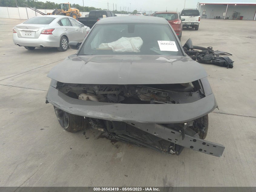VIN 2C3CDXBG5JH196233 2018 DODGE CHARGER SXT